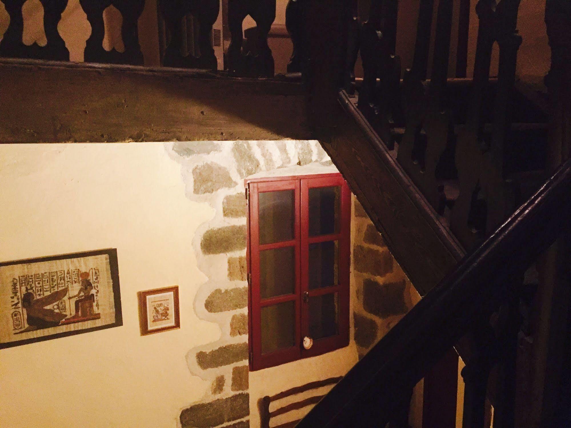 Une Coquille Sous L'Oreiller Le Puy-en-Velay Exterior photo